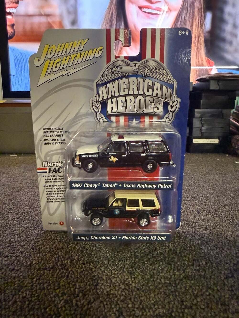 Johnny Lightning American Heroes 1997 Chevy Tahoe Texas Highway Patrol & Jeep Ch